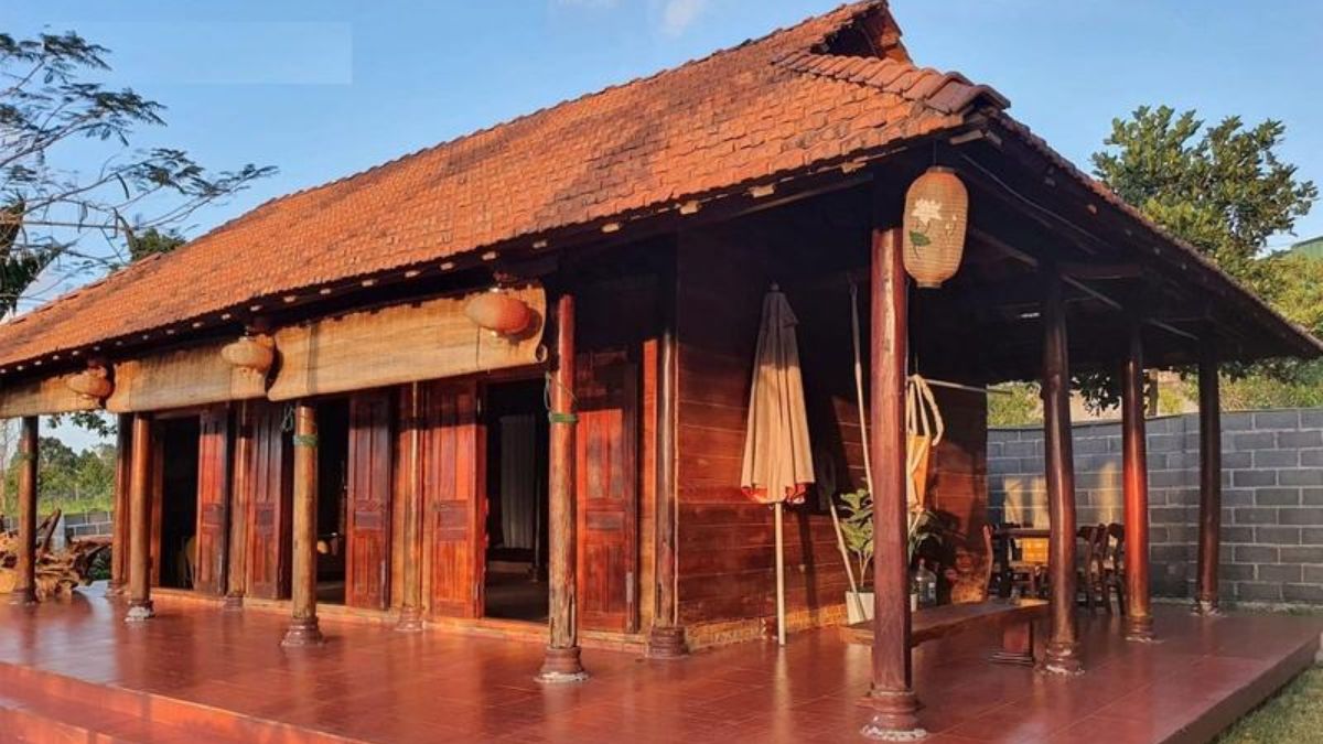 Nh&agrave; gỗ cấp 4 được x&acirc;y dựng từ vật liệu gỗ tự nhi&ecirc;n, mang lại cảm gi&aacute;c ấm c&uacute;ng v&agrave; gần gũi