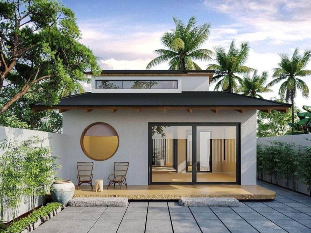 Nh&agrave; vườn nhỏ c&oacute; g&aacute;c lửng kết hợp cửa k&iacute;nh lớn gi&uacute;p kh&ocirc;ng gian th&ecirc;m th&ocirc;ng tho&aacute;ng v&agrave; tận dụng &aacute;nh s&aacute;ng tự nhi&ecirc;n tốt hơn
