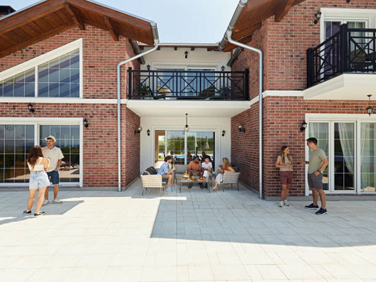 Nh&agrave; 2 tầng đặc biệt ph&ugrave; hợp với gia đ&igrave;nh nhiều thế hệ