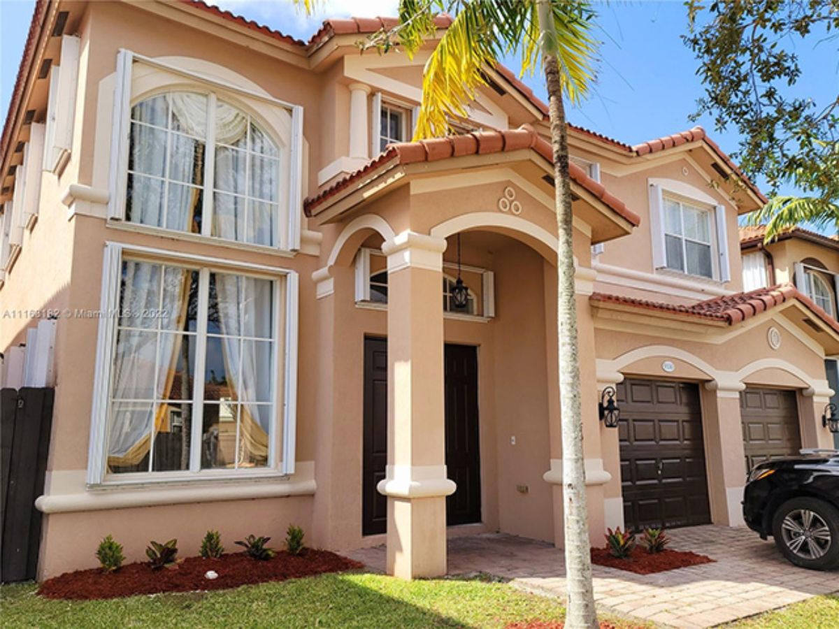 Chọn m&agrave;u sơn nh&agrave; ph&ugrave; hợp phong c&aacute;ch kiến tr&uacute;c