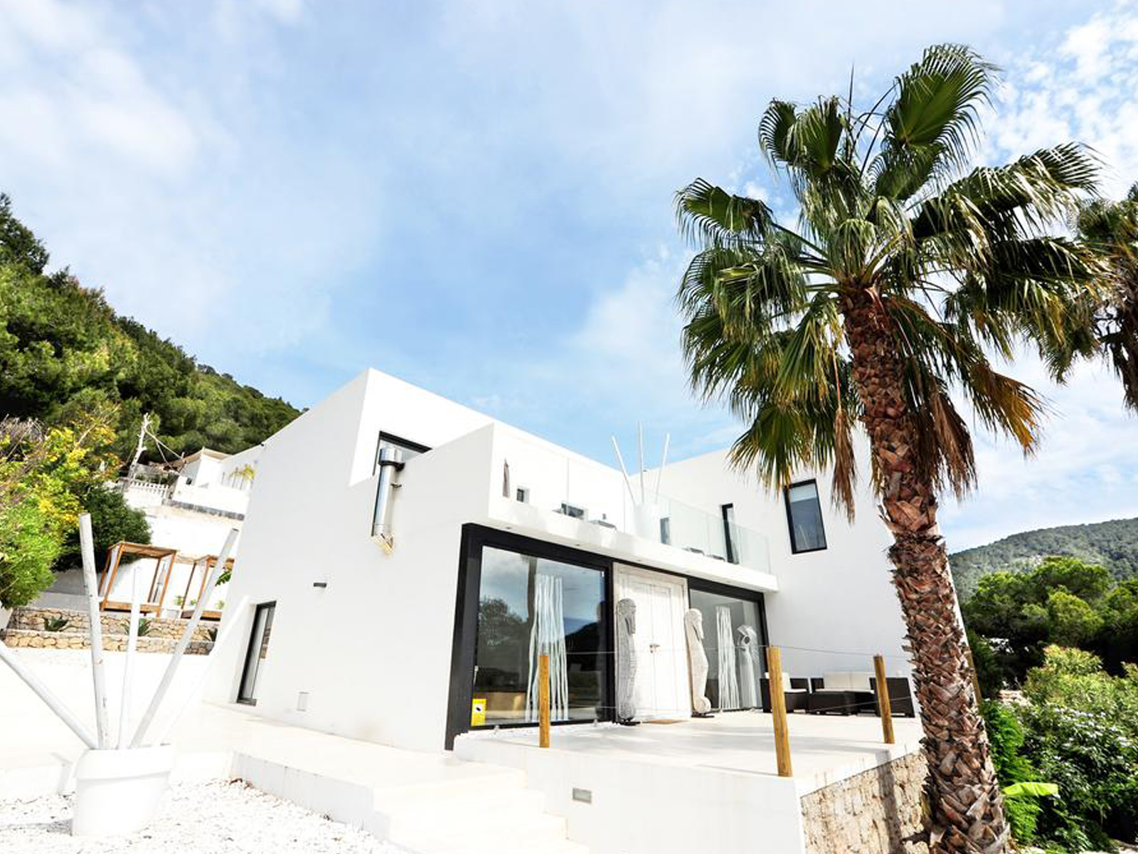 Biệt thự kết hợp cảnh quan thiên nhiên ở Ibiza