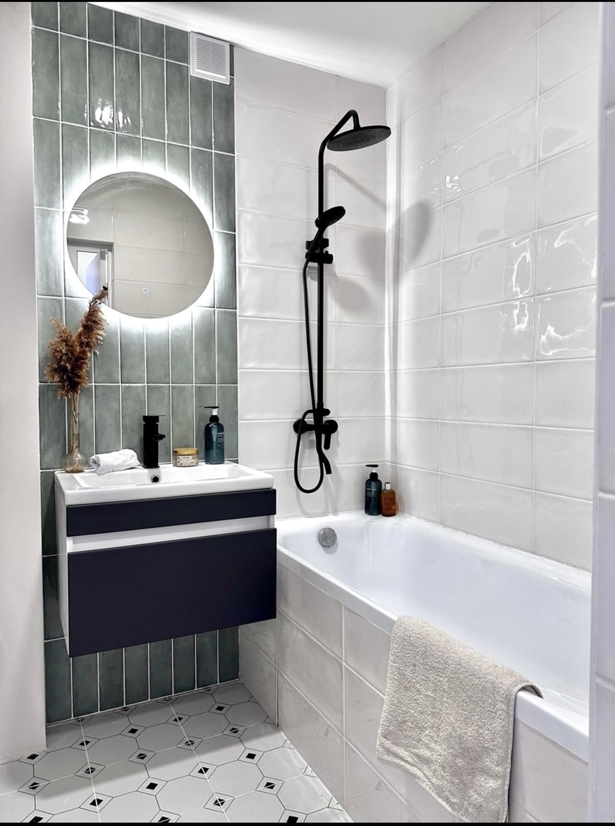 Ý tưởng thiết kế nhà vệ sinh nhỏ tiện nghi và sạch sẽ