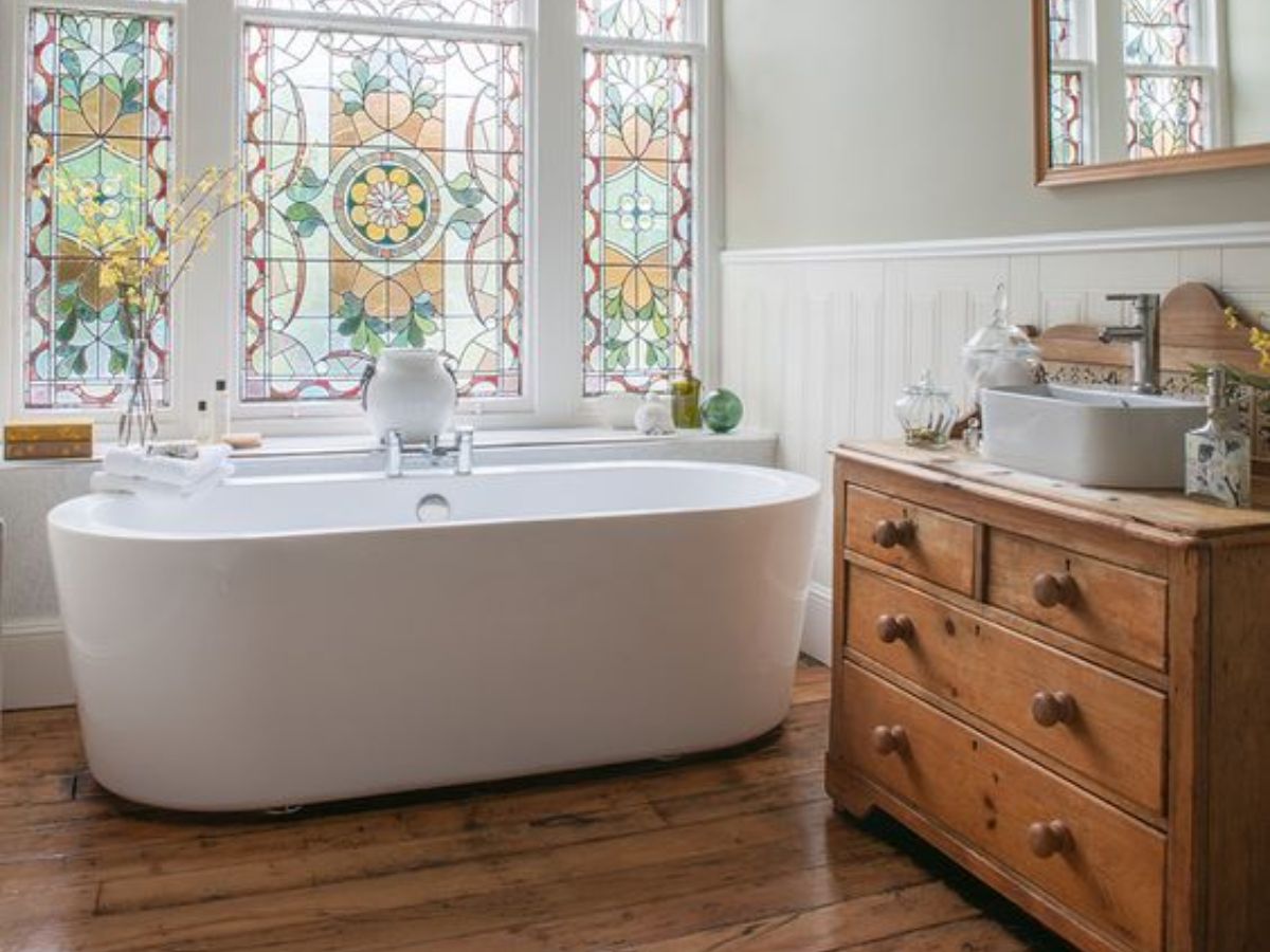 Phòng tắm vintage được nhiều bạn trẻ yêu thích