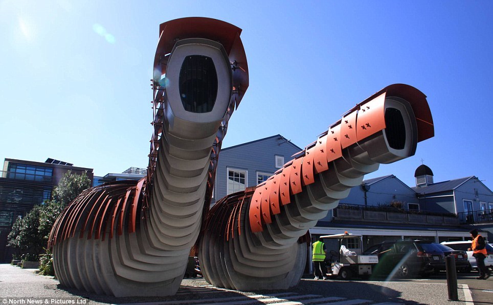 Toilet Kumutoto (Wellington, New Zealand) được đánh giá cao bởi thiết kế ấn tượng.