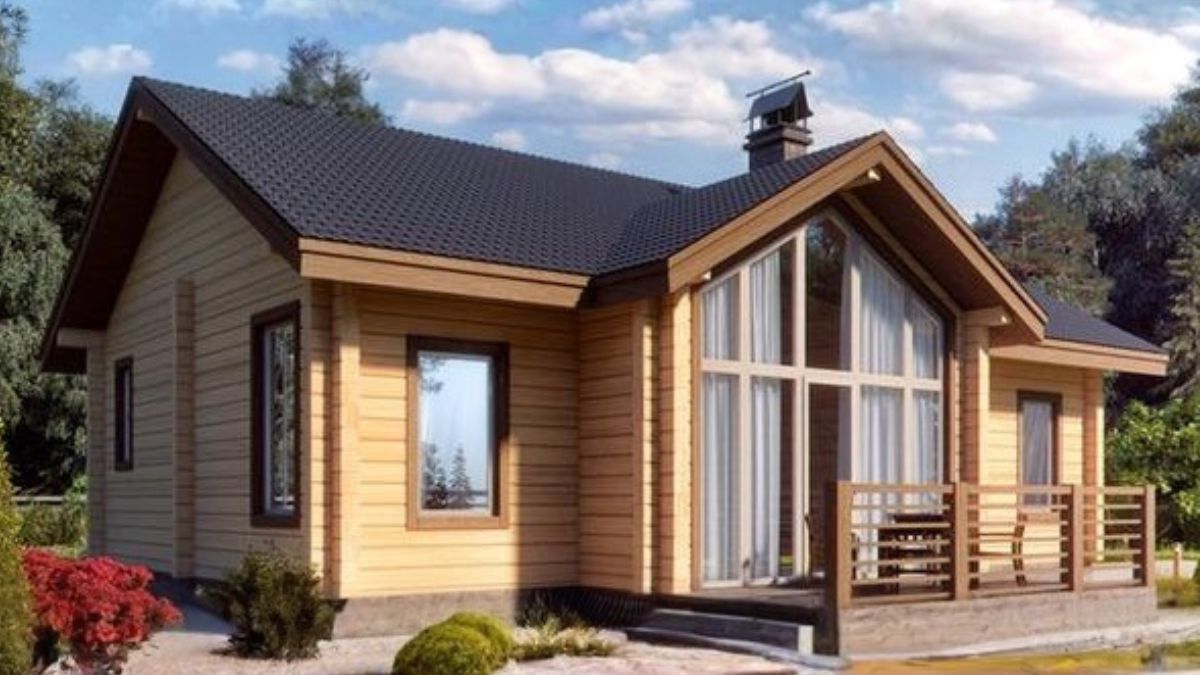Mẫu nh&agrave; gỗ s&acirc;n vườn hiện đại với tone m&agrave;u trung t&iacute;nh kết hợp m&aacute;i dốc đậm chất ch&acirc;u &Acirc;u