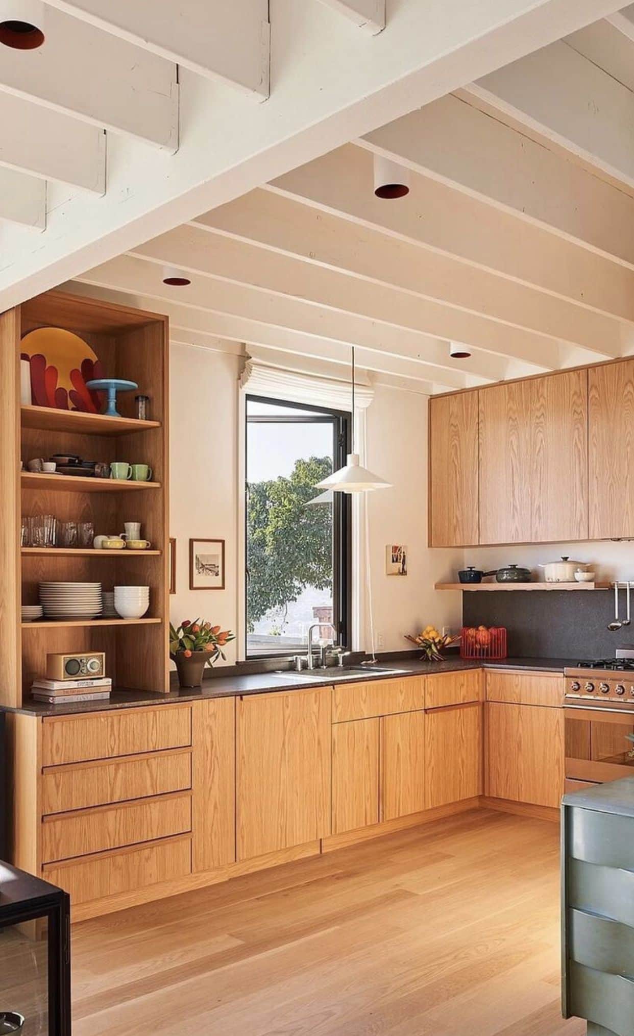 Cửa sổ chất liệu kính được sử dụng phổ biến