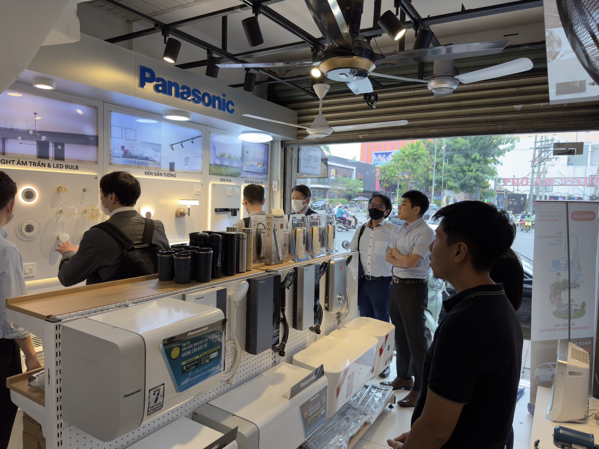 Showroom HITA trưng bày các sản phẩm Panasonic