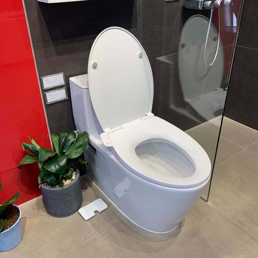 Bồn cầu 1 khối American Standard VF-1808TSW (VF1808TSW) nắp rửa cơ M4A839