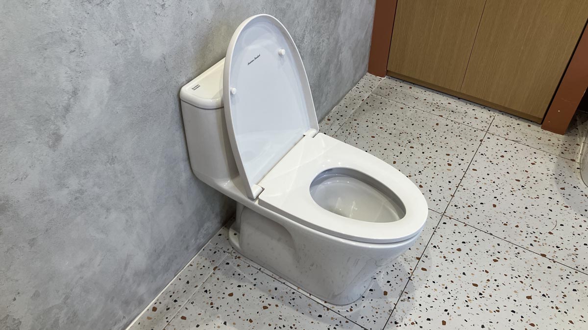 Bồn cầu 1 khối American Standard VF-1863 (VF1863) nắp êm dòng Loven