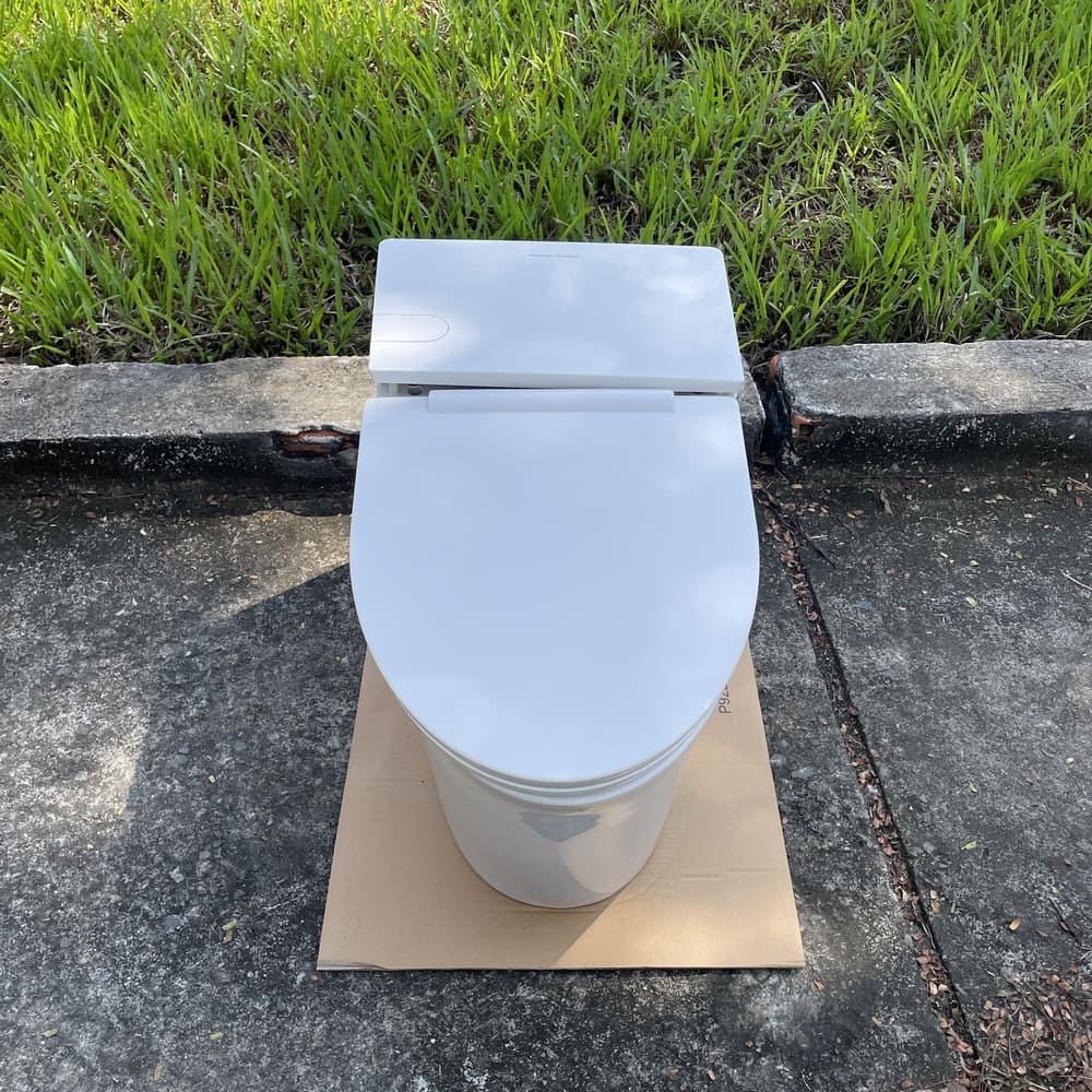 Bồn cầu 1 khối American Standard WP-3232 (WP3232) nắp êm dòng Studio S