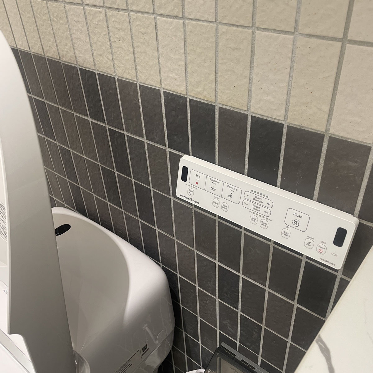 Bồn cầu điện tử thông minh American Standard WP-5017 (WP5017) dòng New AeroZen