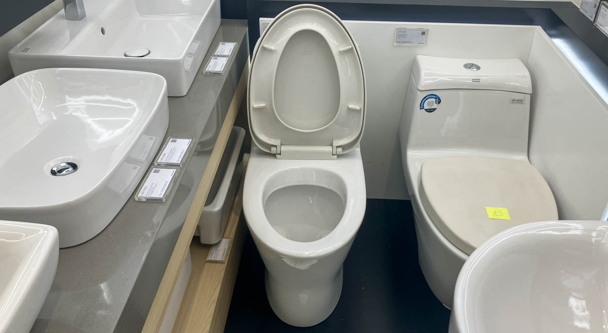 Bồn cầu 1 khối American Standard VF-2530 (VF2530) nắp êm dòng Flexico