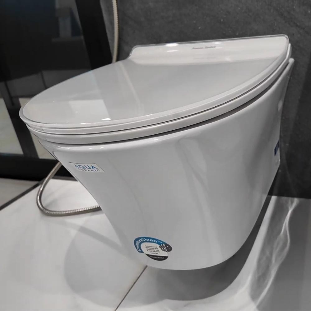 Bồn cầu treo tường American Standard WP-2140 (WP2140) nắp êm dòng Signature