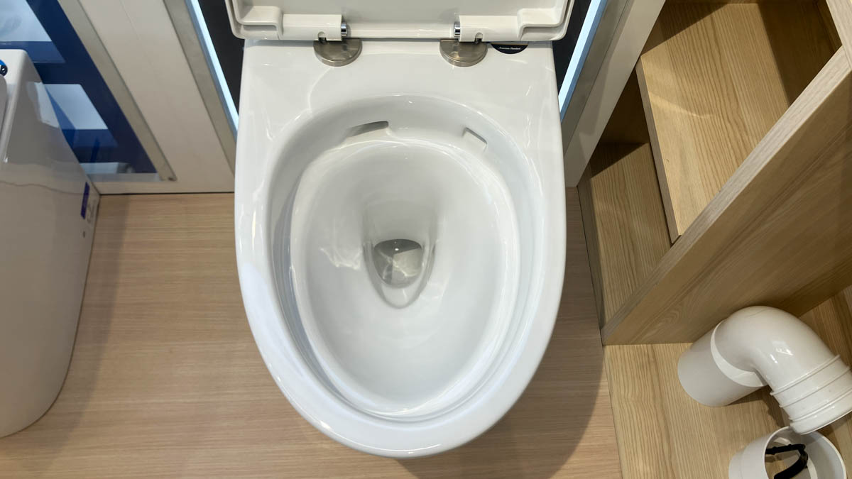 Bồn cầu treo tường American Standard WP-2265 (WP2265) nắp êm dòng Loven