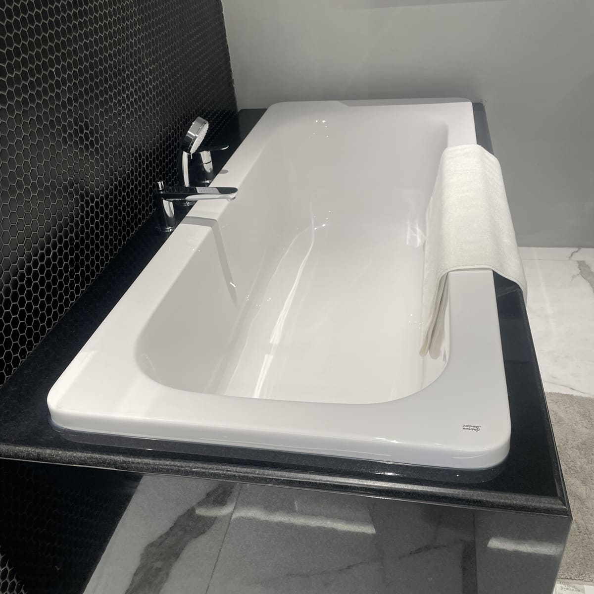 Bồn tắm xây Active 1.7m American Standard 70270P-WT (70270PWT) (Bộ xả)