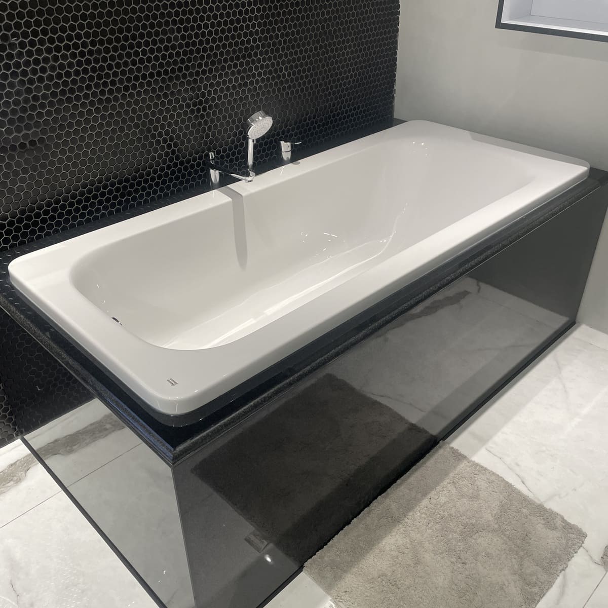 Bồn tắm xây Active 1.7m American Standard 70270P-WT (70270PWT) (Bộ xả)