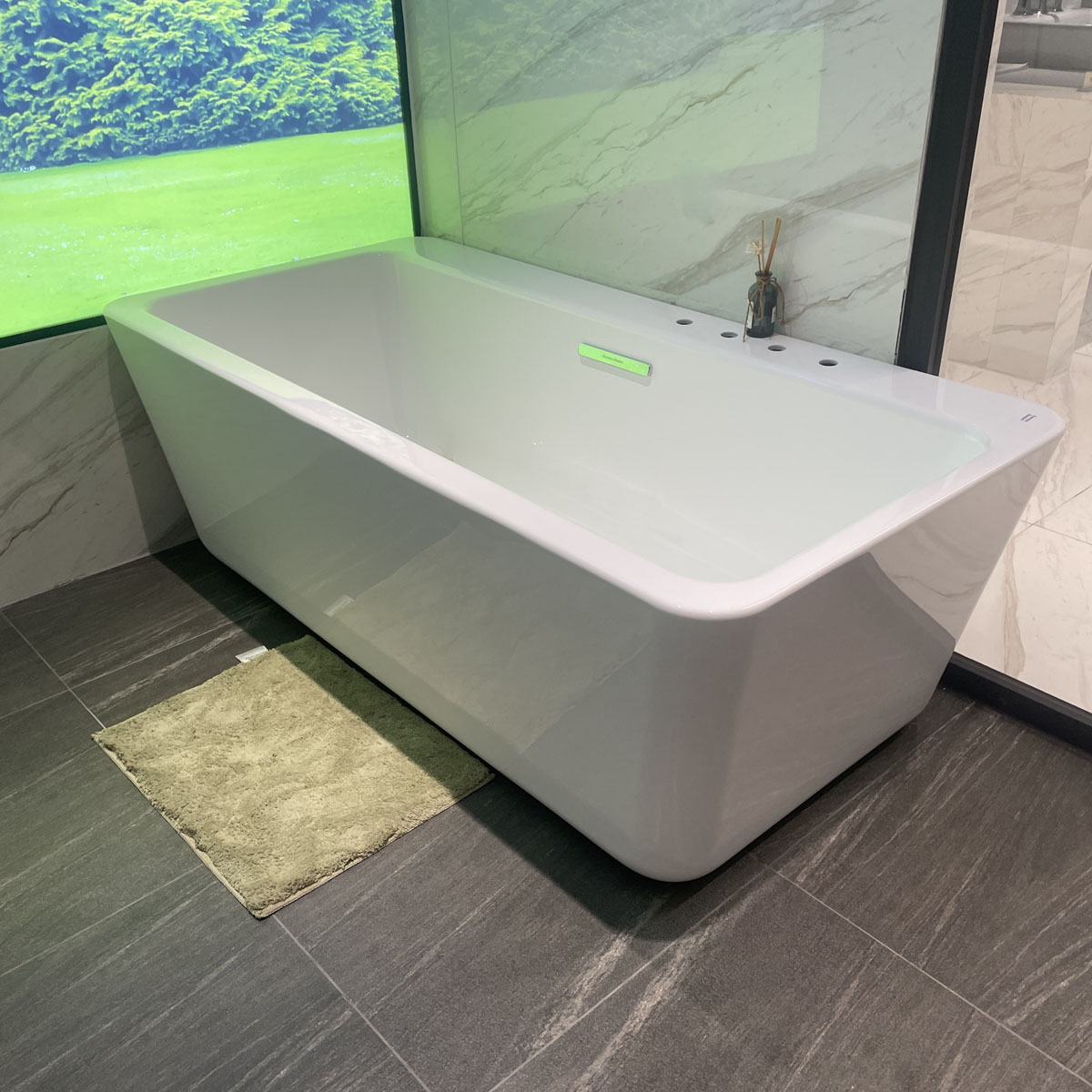 Bồn tắm đặt sàn 1.7m American Standard BTAS6719.4H