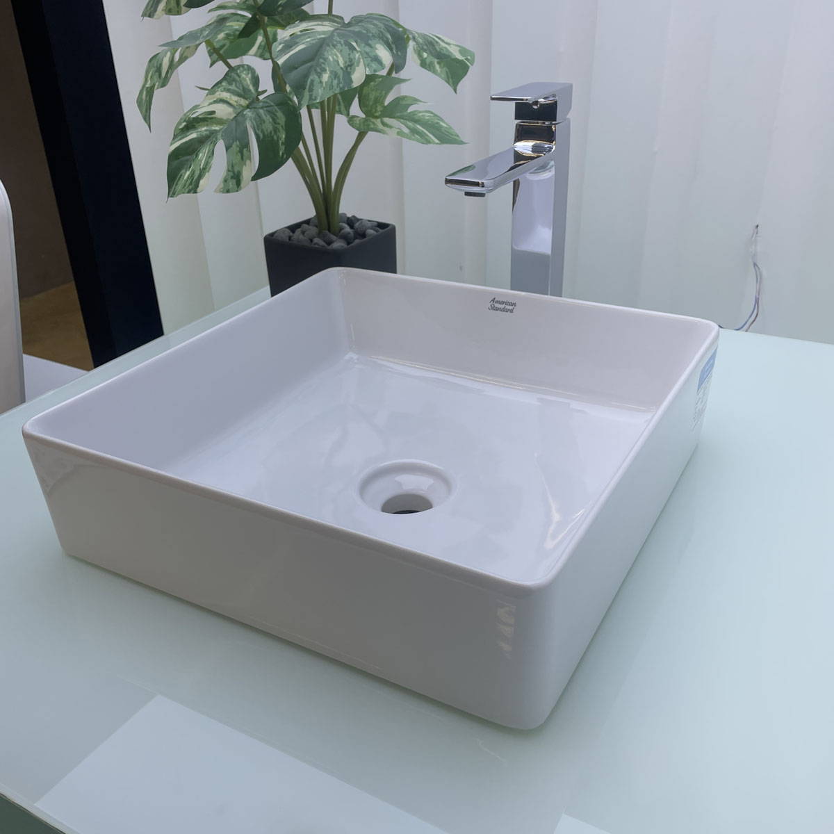 Chậu lavabo đặt bàn American Standard WP-F411 (WPF411)