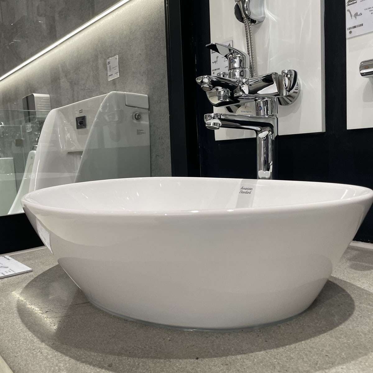 Chậu lavabo đặt bàn American Standard WP-F633 (WPF633)