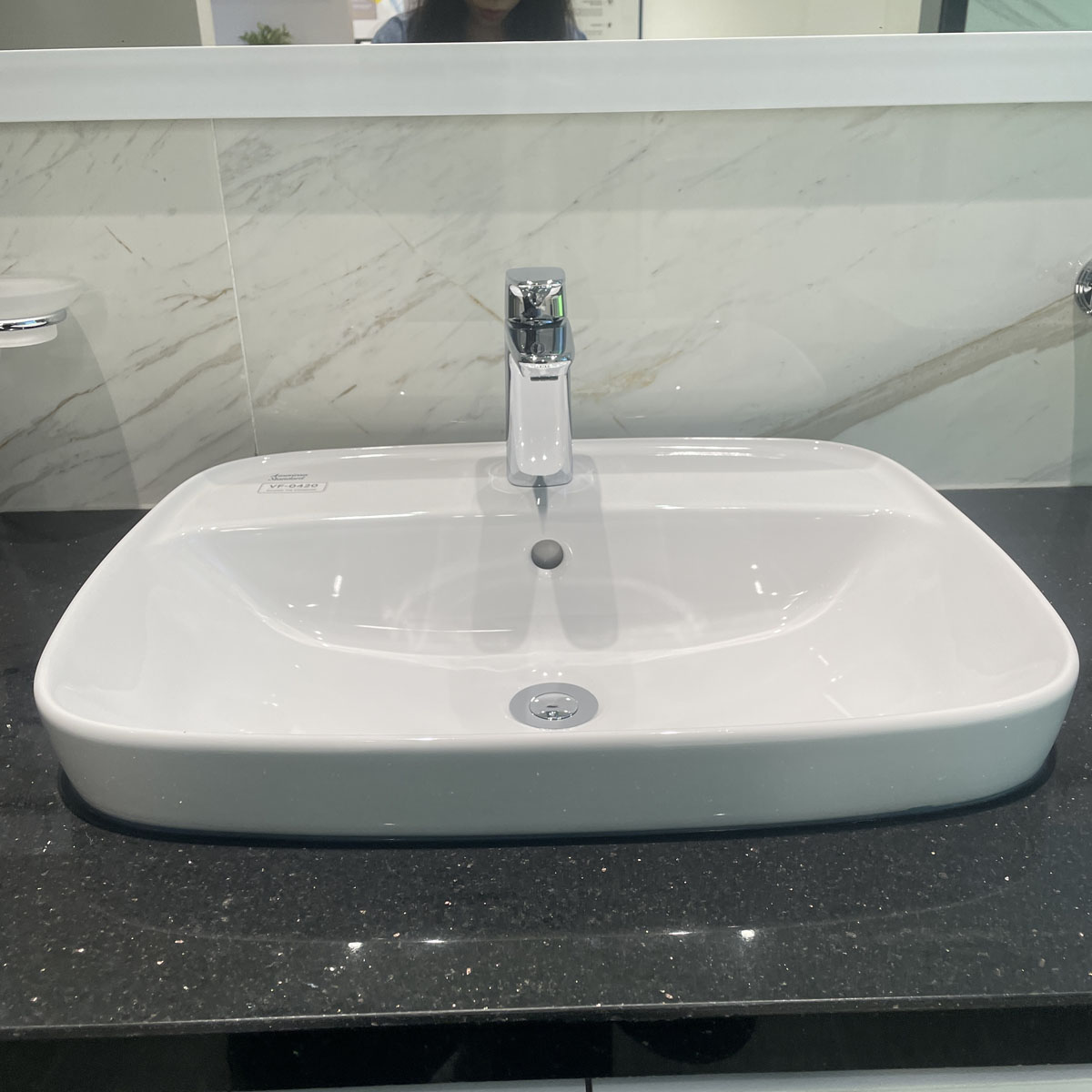 Chậu lavabo dương vành American Standard VF-0420 (VF0420)