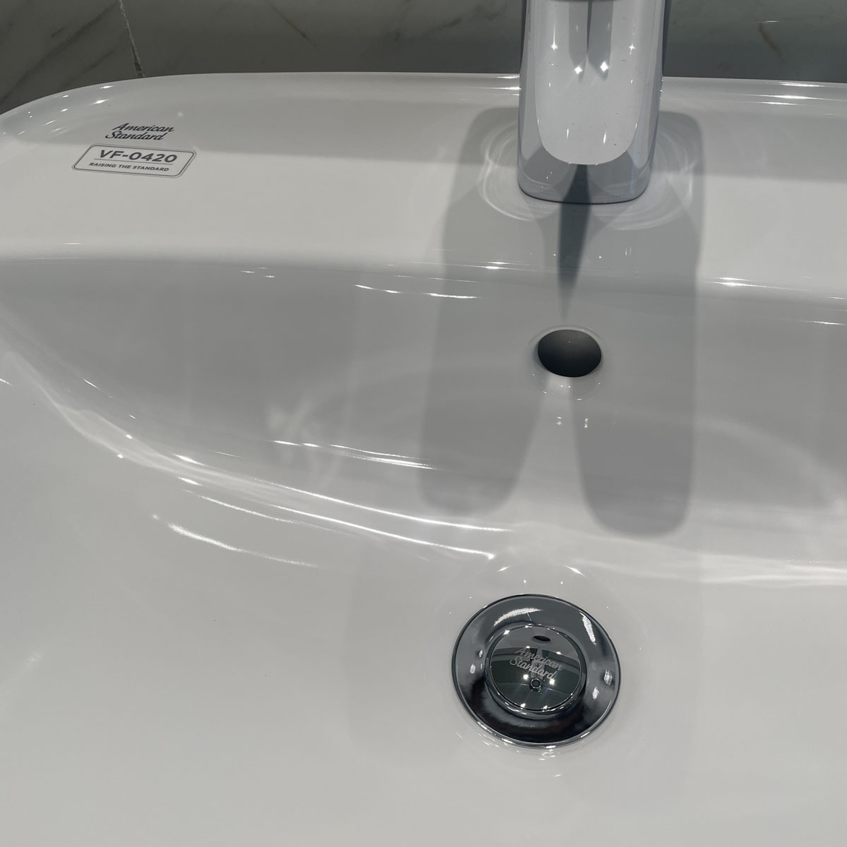 Chậu lavabo dương vành American Standard VF-0420 (VF0420)