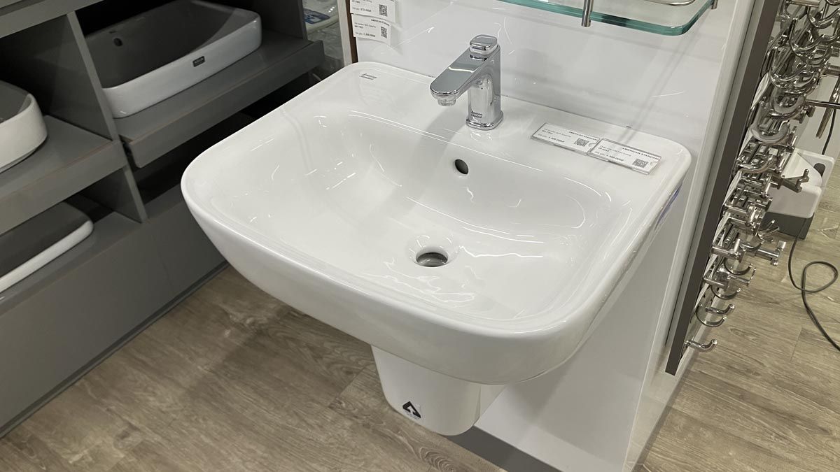 Chậu lavabo American Standard VF-0262+VF-7062 treo tường chân lửng Loven (VF0262 + VF7062)