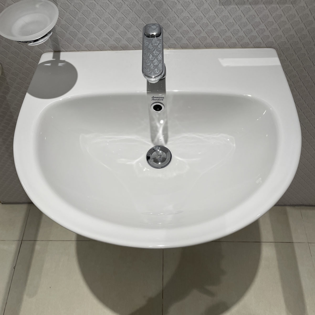 Chậu lavabo treo tường American Standard VF-0947 (VF0947)