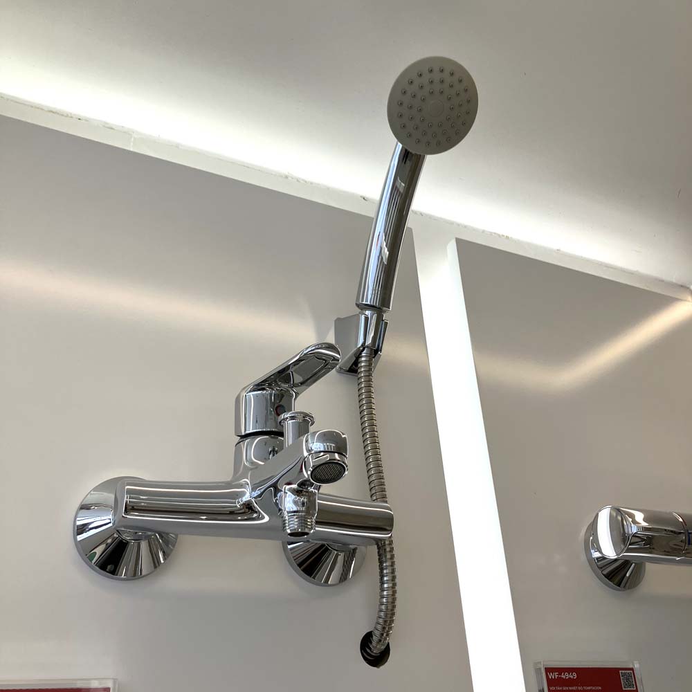 Sen tắm gắn tường American Standard WF-0711 (WF0711) nóng lạnh