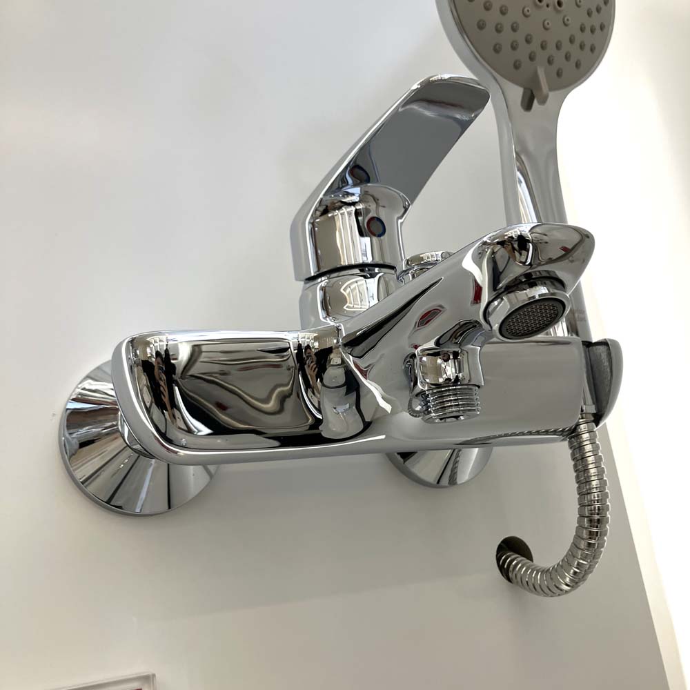 Sen tắm gắn tường American Standard WF-0911 (WF0911) nóng lạnh