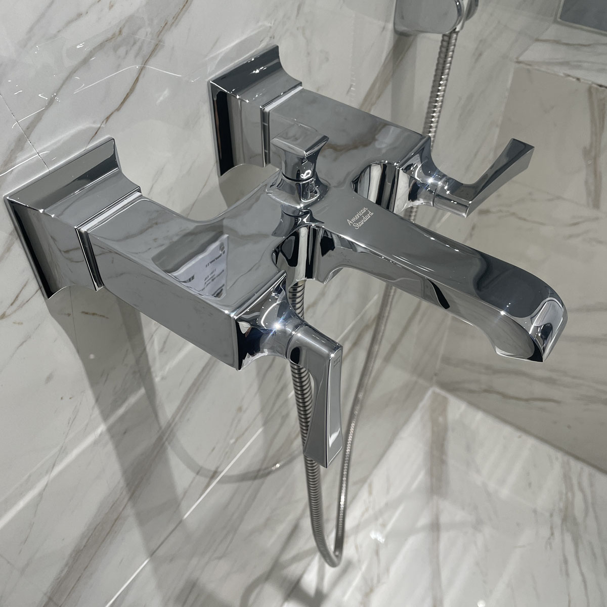 Vòi sen nóng lạnh American Standard WF-1611 (WF1611)