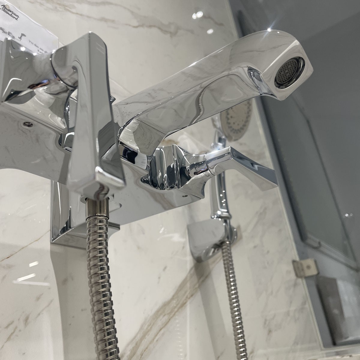 Vòi sen nóng lạnh American Standard WF-1611 (WF1611)