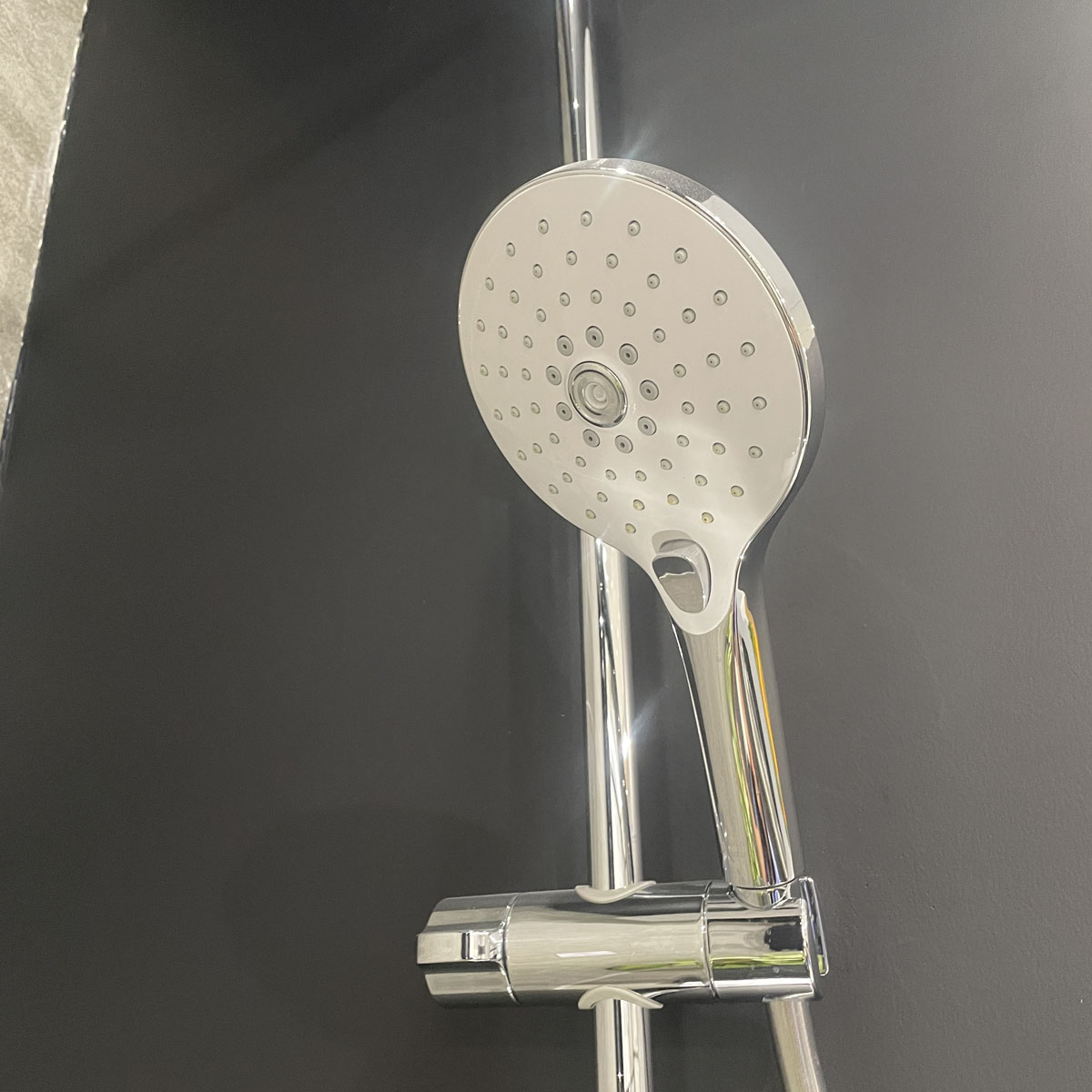 Sen tắm cây đứng cảm biến nhiệt American Standard EasySET WF-4956 (WF4956)