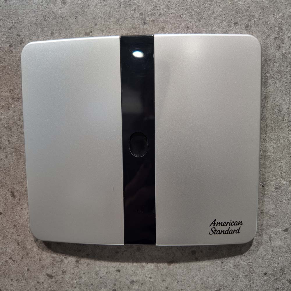 Van xả tiểu cảm ứng âm tường American Standard WF-8614 (WF8614)