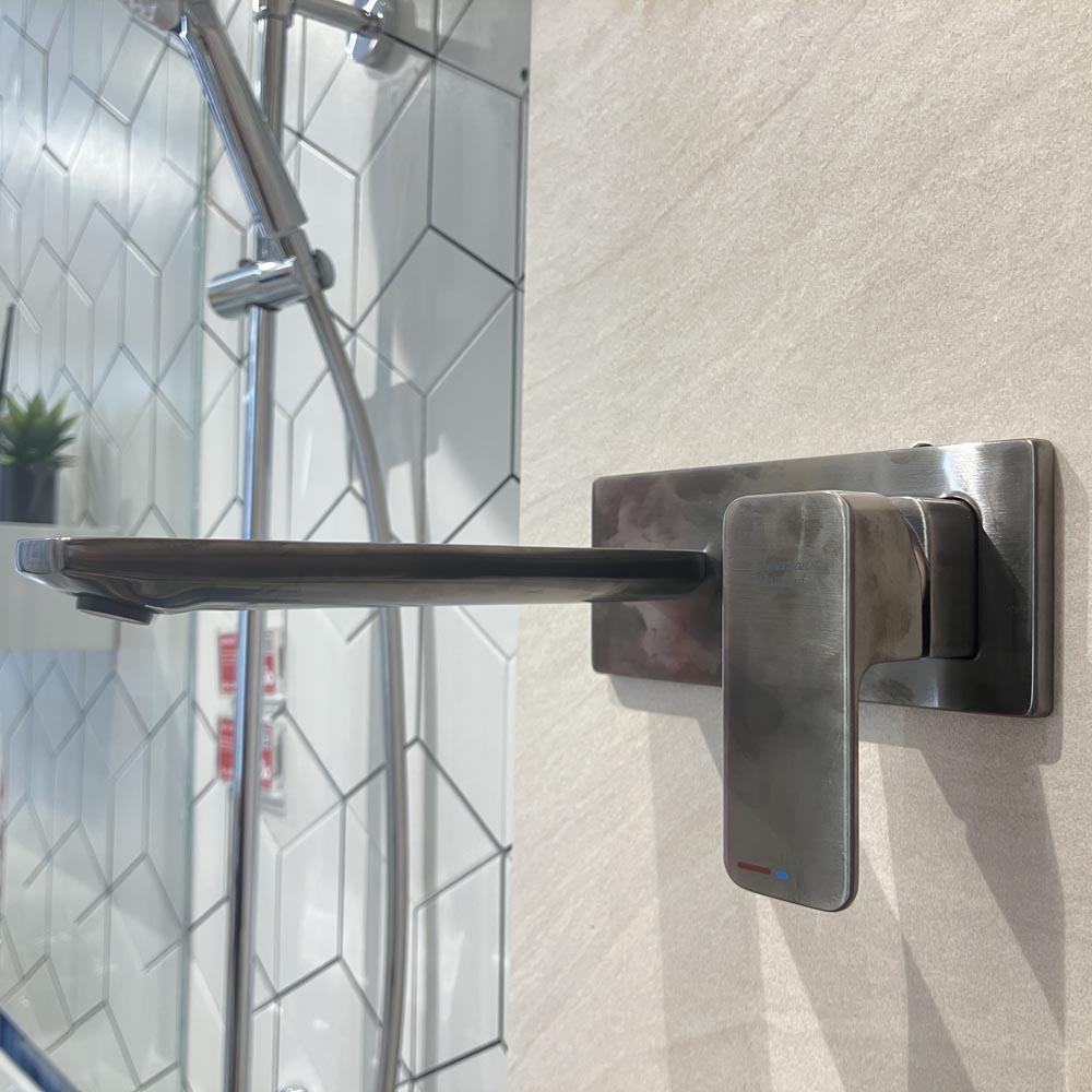 Vòi lavabo âm tường nóng lạnh Evolution American Standard WF-1304 (WF1304)