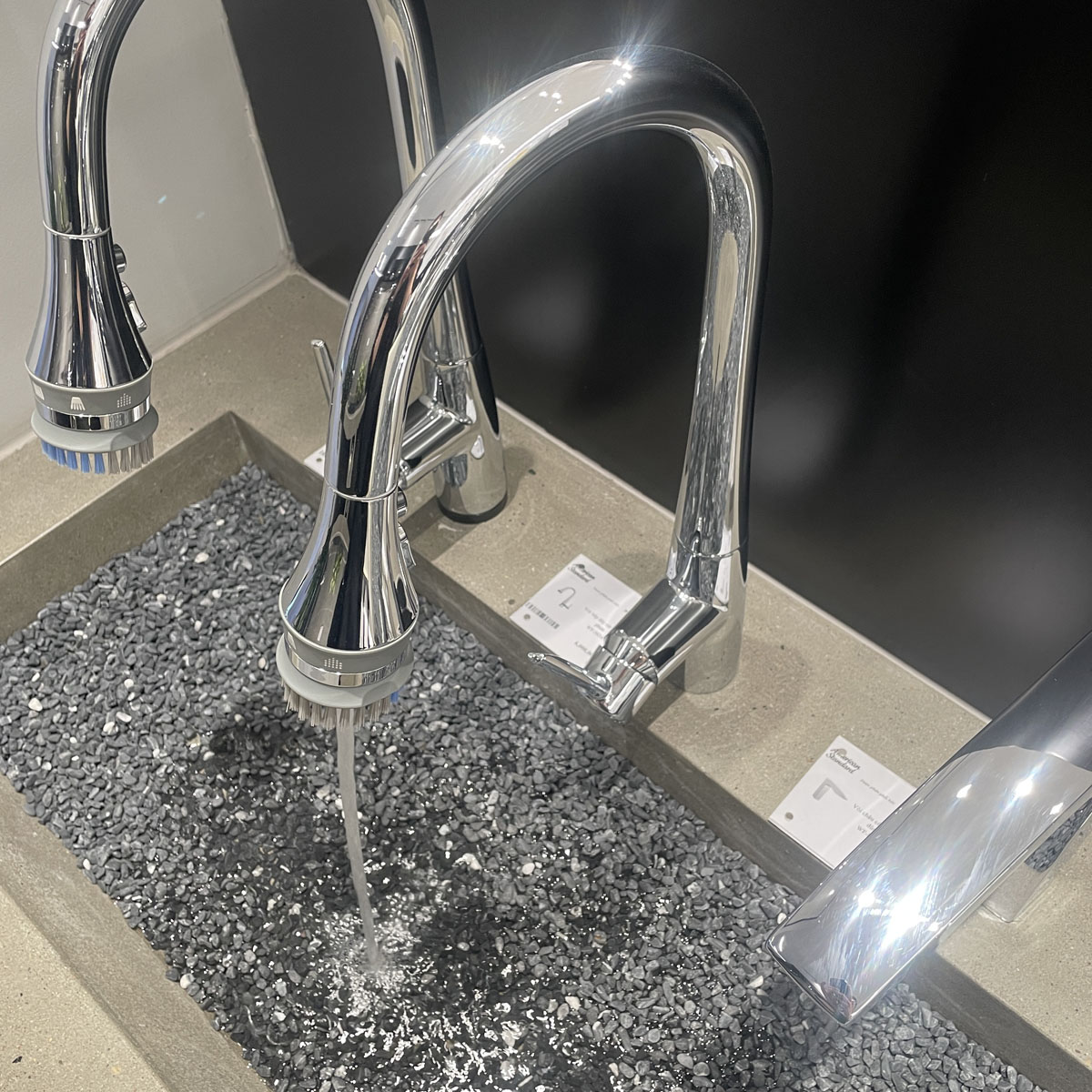 Vòi bếp dây rút với đầu phun American Standard WF-5634 (WF5634)