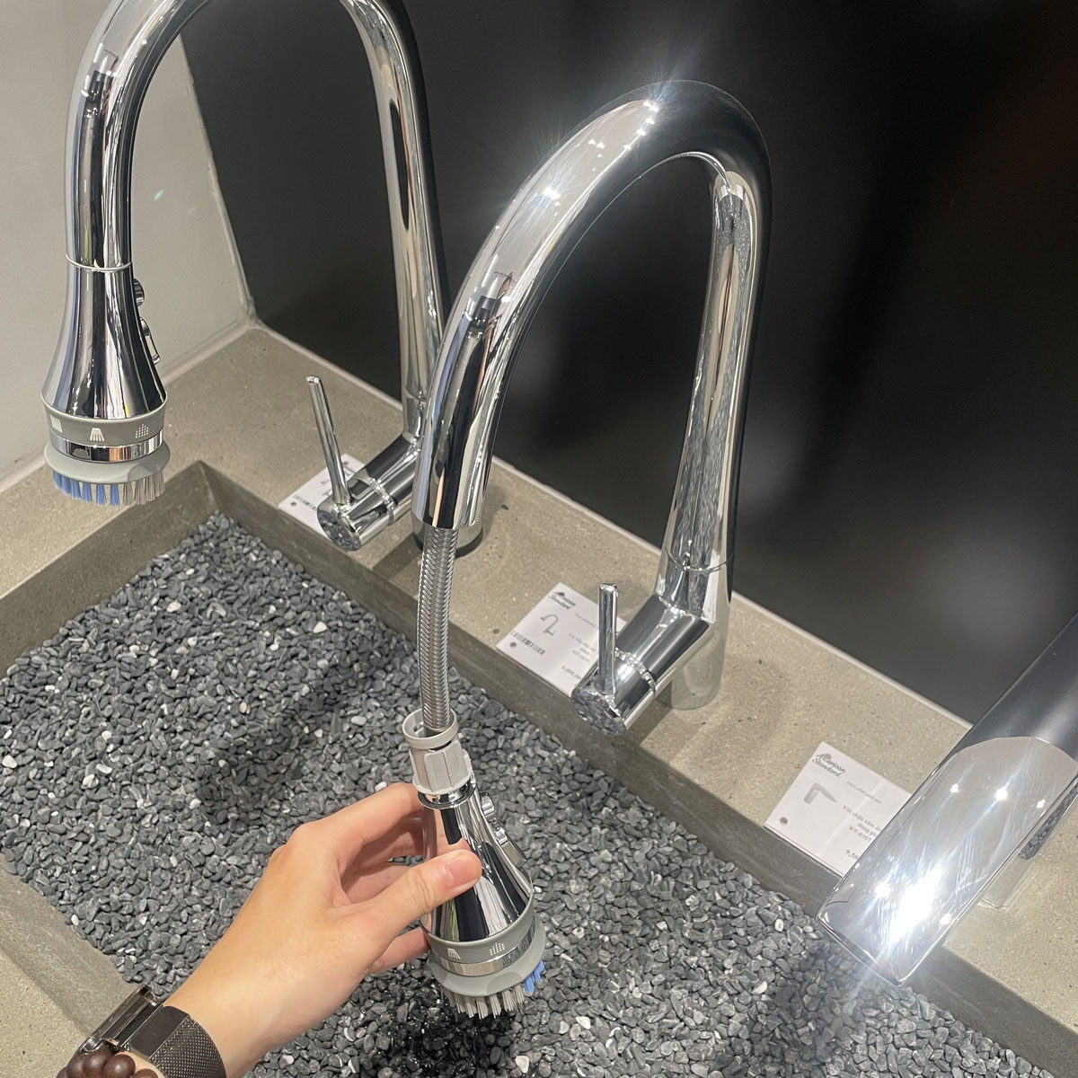 Vòi bếp dây rút với đầu phun American Standard WF-5634 (WF5634)