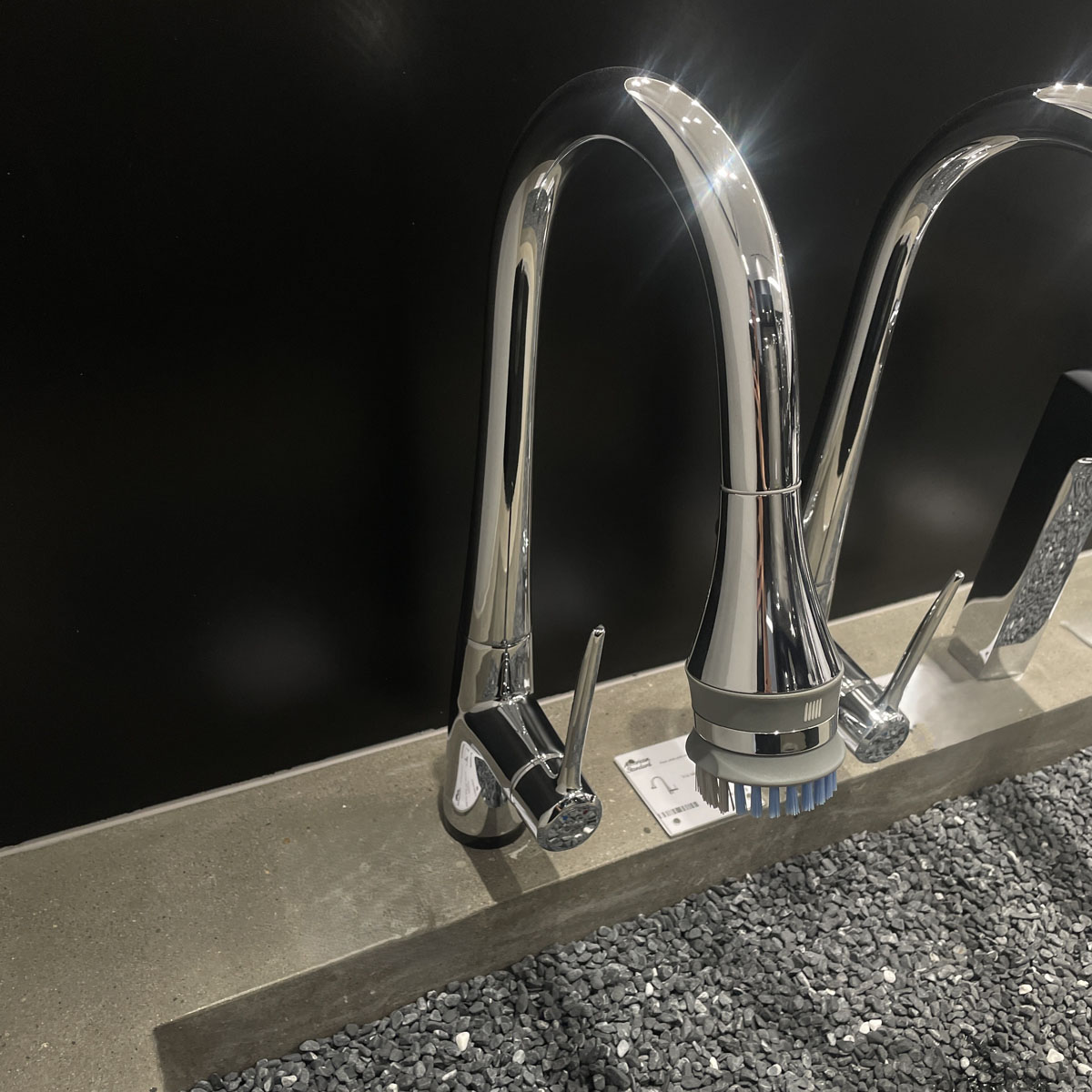 Vòi bếp cảm ứng với đầu phun American Standard WF-5644 (WF5644)