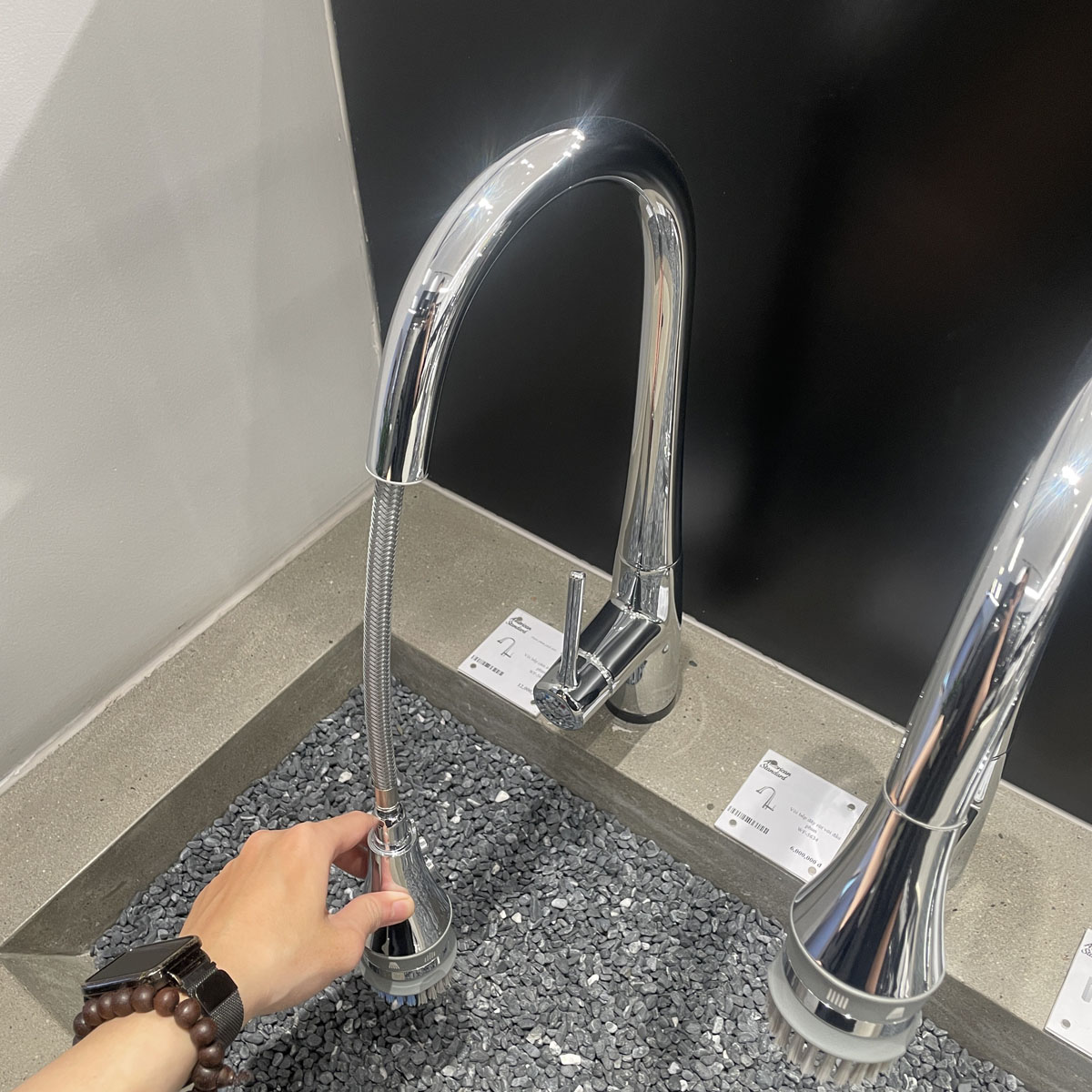 Vòi bếp cảm ứng với đầu phun American Standard WF-5644 (WF5644)