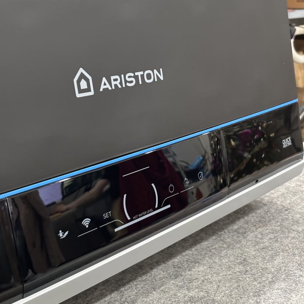 Máy nước nóng gián tiếp Slim3 TOP WIFI Ariston