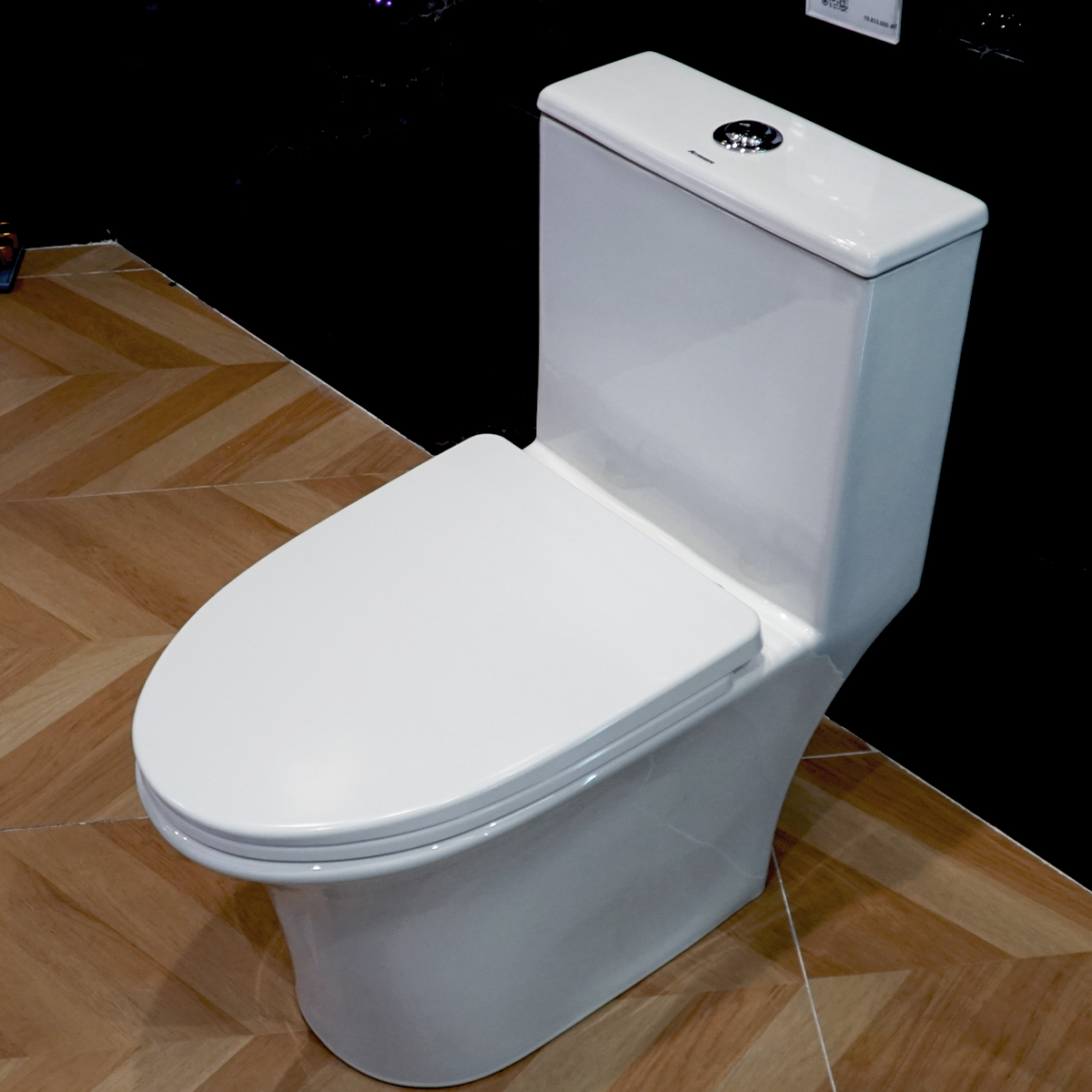 Bồn cầu 1 khối ATMOR AT8866 nắp êm xả nhấn tiết kiệm nước