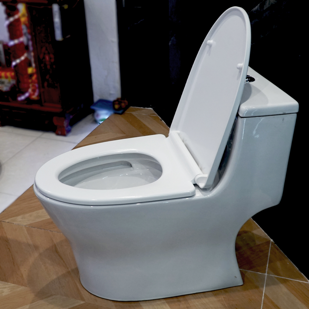 Bồn cầu 1 khối ATMOR AT8867 nắp êm xả nhấn tiết kiệm nước