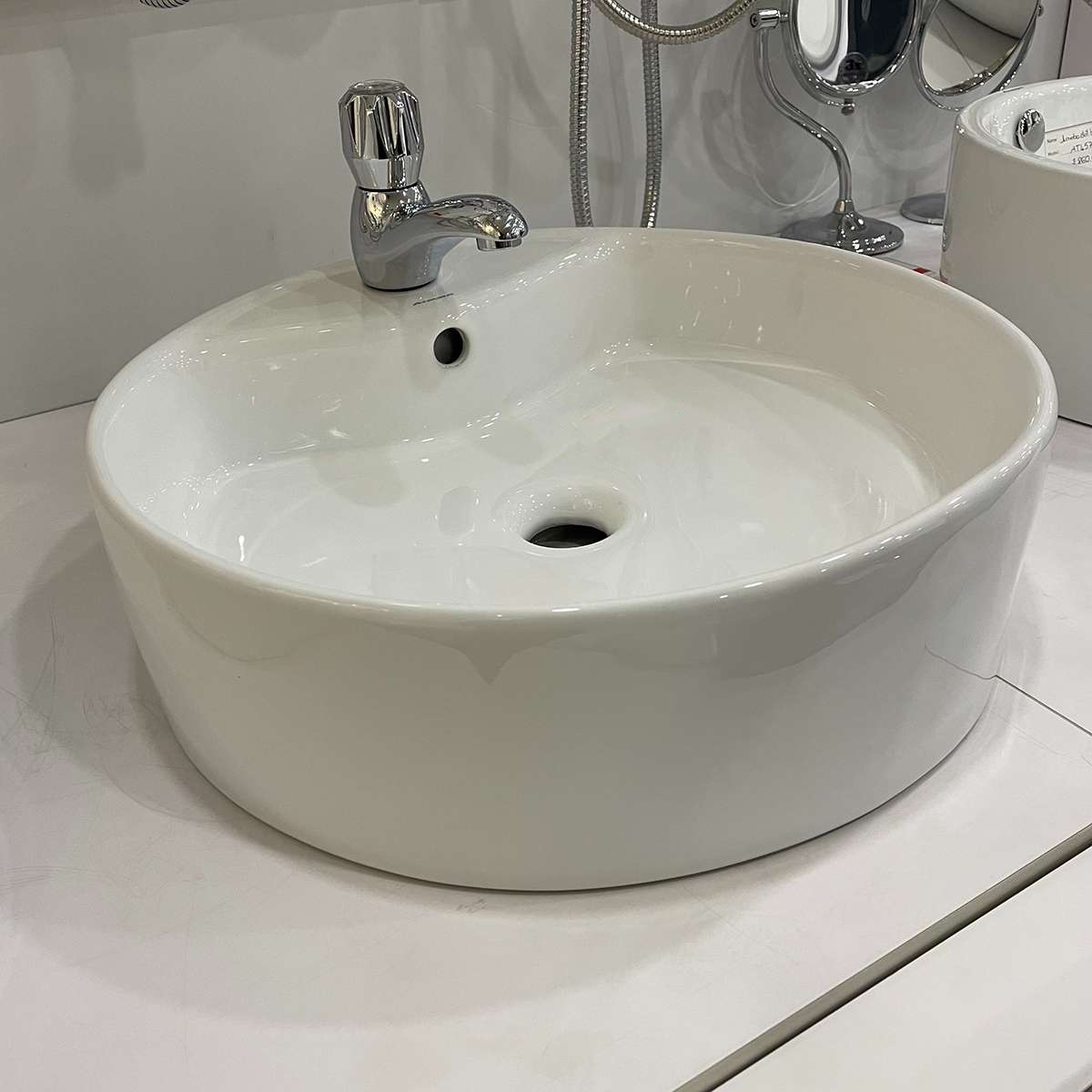 Chậu lavabo đặt bàn ATMOR AT4104