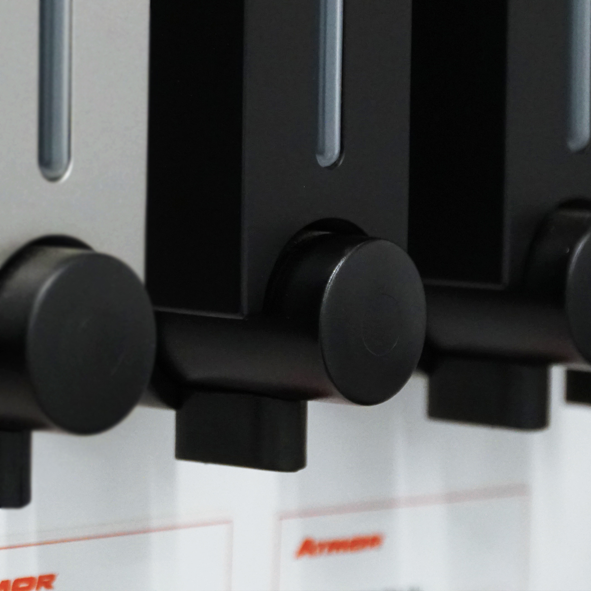 Hộp nhấn xà phòng 250ml ATMOR DH-725-1B (DH7251B)