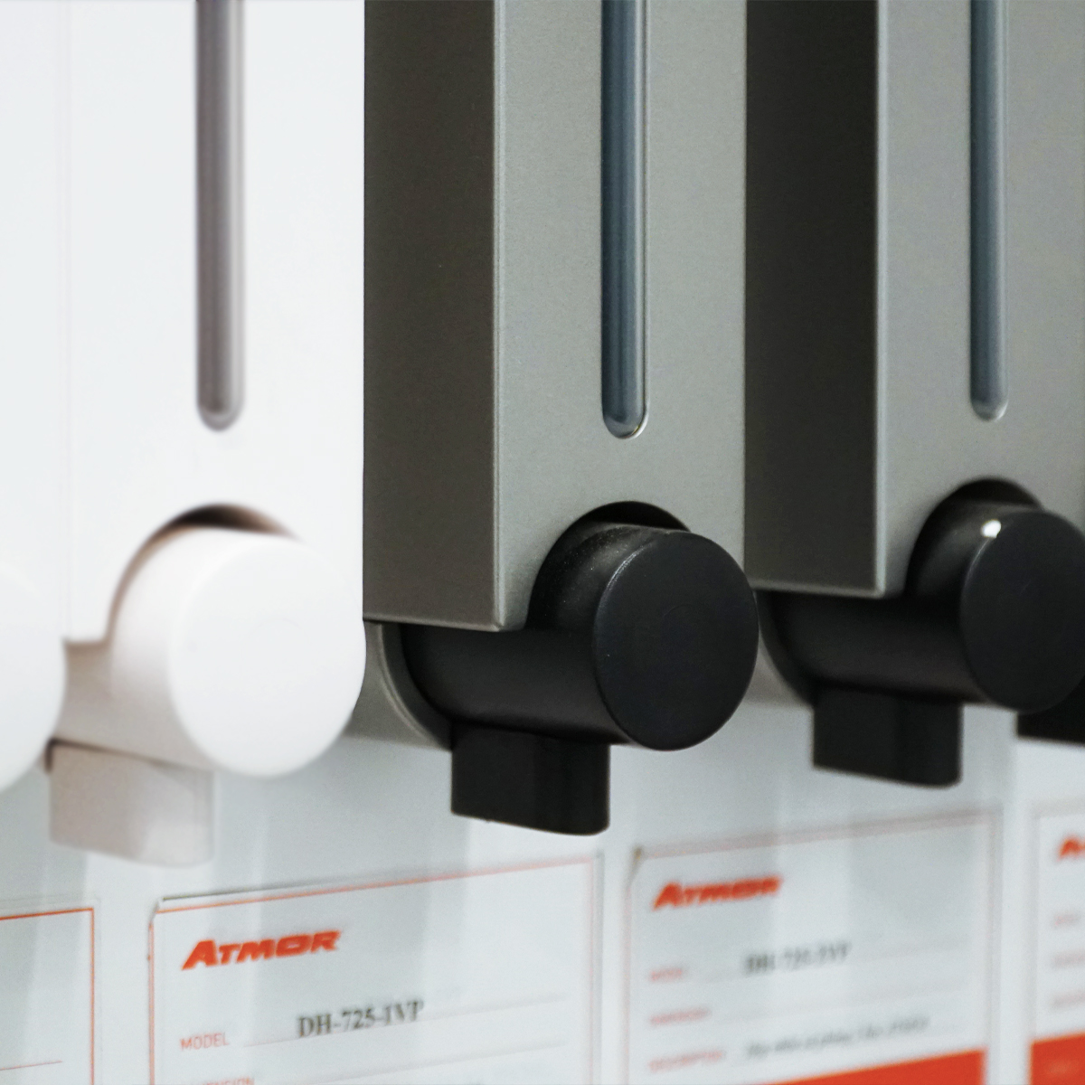 Hộp nhấn xà phòng 250ml ATMOR DH-725-1VP (DH7251VP)