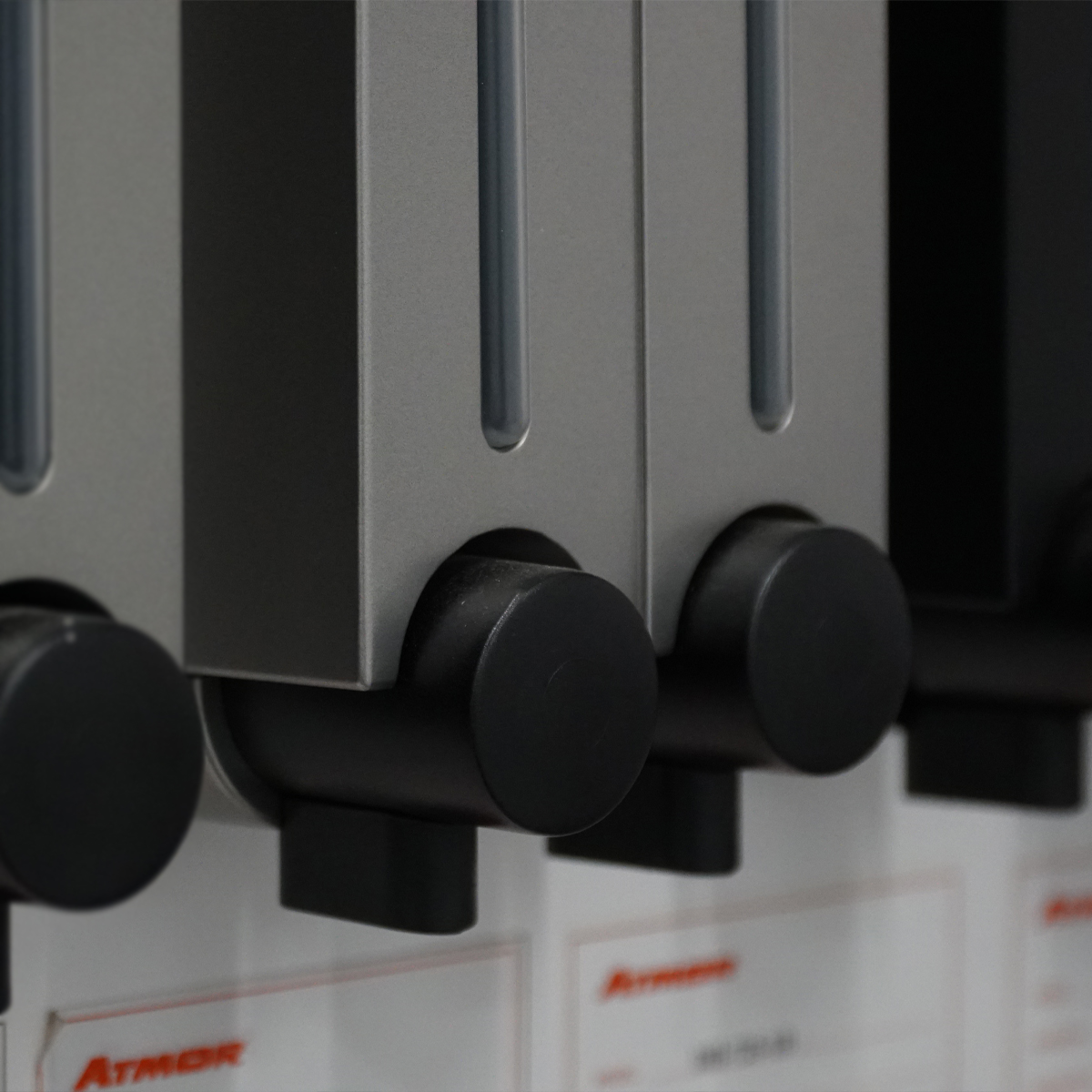 Hộp nhấn xà phòng đôi 250mlx2 ATMOR DH-725-2VP (DH7252VP)