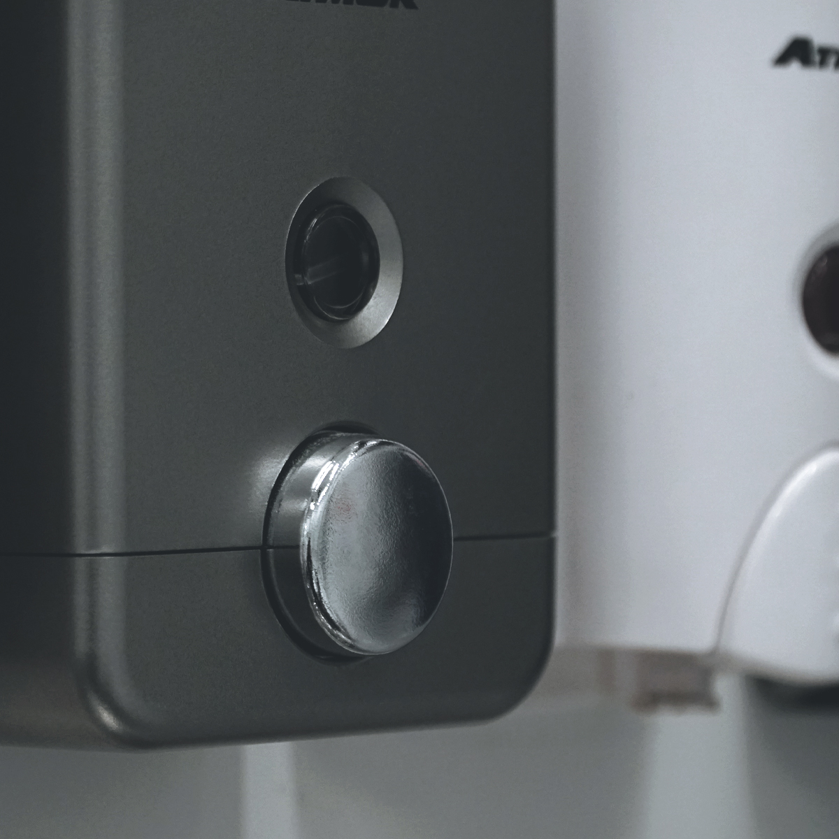 Hộp nhấn xà phòng 750ml ATMOR HP-900VP (HP900VP) (mã cũ DH-900VP)