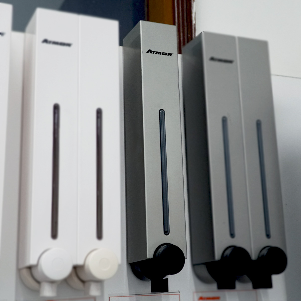 Hộp nhấn xà phòng 500ml ATMOR DH-700-1VP (DH7001VP)