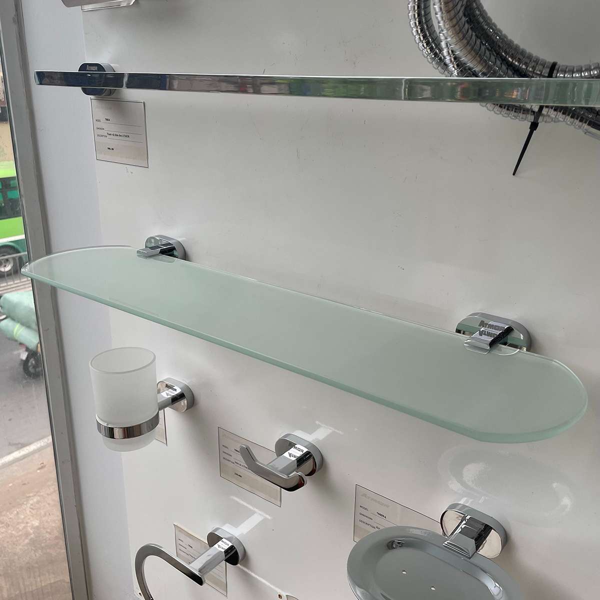 Kệ kiếng 52cm ATMOR 75091