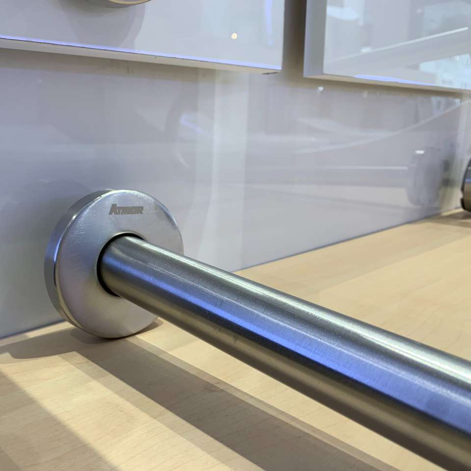 Thanh tay vịn người khuyết tật inox 304 ATMOR BNH-9013 (BNH9013)