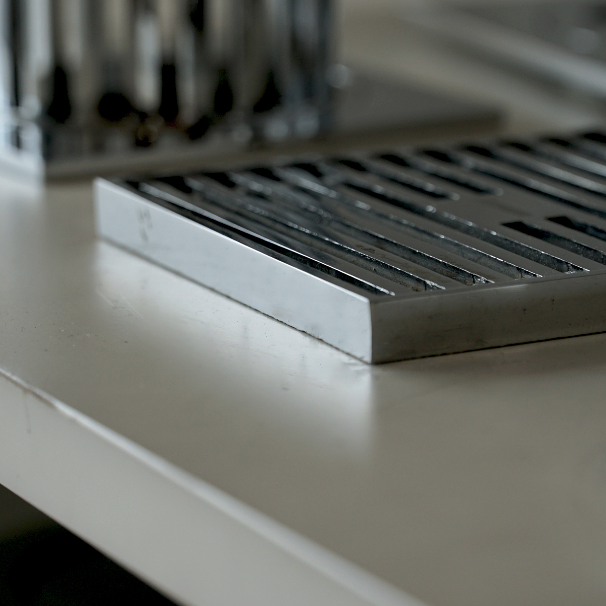 Phễu thoát sàn đồng mạ chrome 10x10cm ATMOR 8108